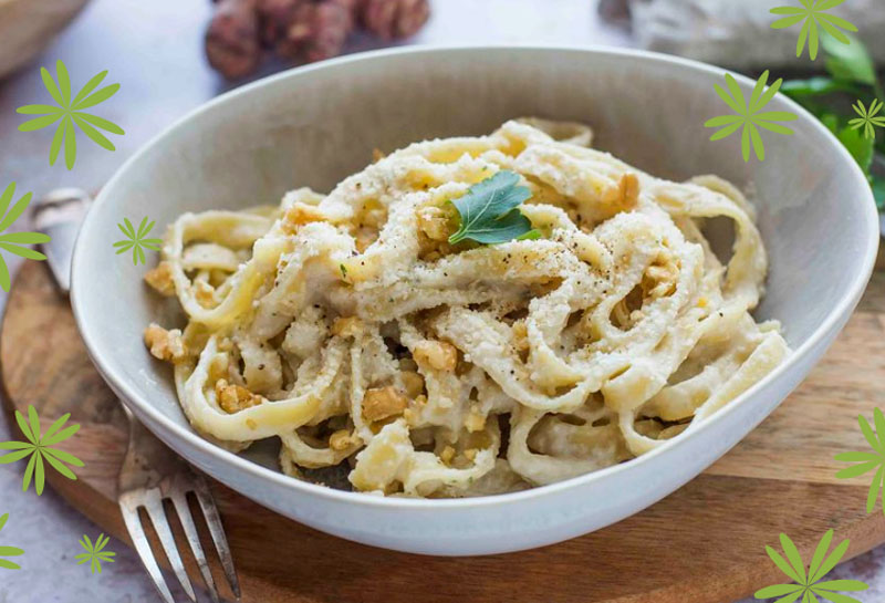 Tagliatelle con Crema di Topinambur e Noci